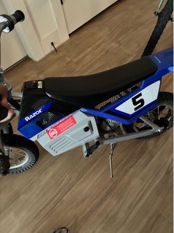 Razor 24V MX350 Dirt Rocket Powered Ride-On-Blue
