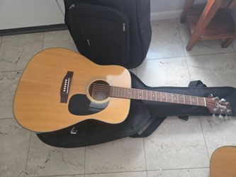 Takamine G-240 Acoustic Guitar