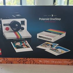 LEGO Ideas Polaroid OneStep SX-70 Camera Set – Brand New!