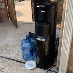  Crystal Mountain Hot/Cold Water Dispenser