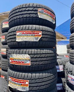 215/45-17 Arroyo set de Nueva con 50.000 millas de garantía
