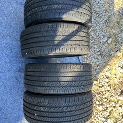 235/45R17 Good Year Eagle Sport, All Season Tires