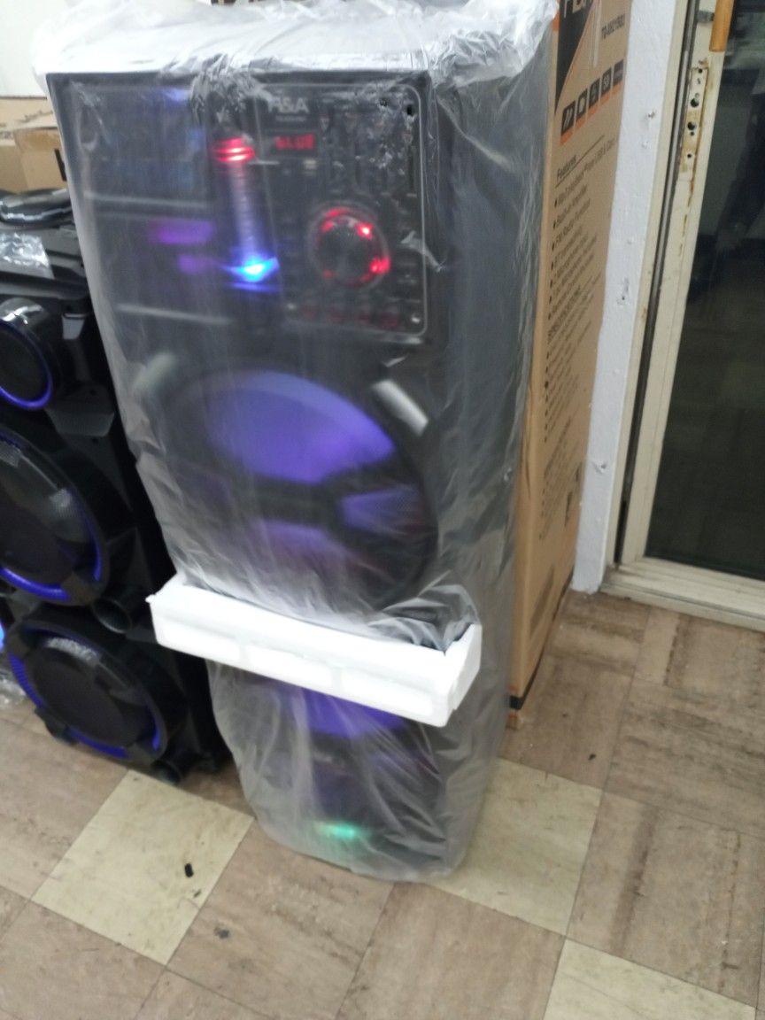 Brand New Double 15s 20000 Watt Speaker Has Bluetooth Fm Am Great Sound Base Very Very Loud And Only For 320 Brand New Speaker In The Box