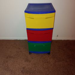 *Sterilite 3 Drawer Storage*