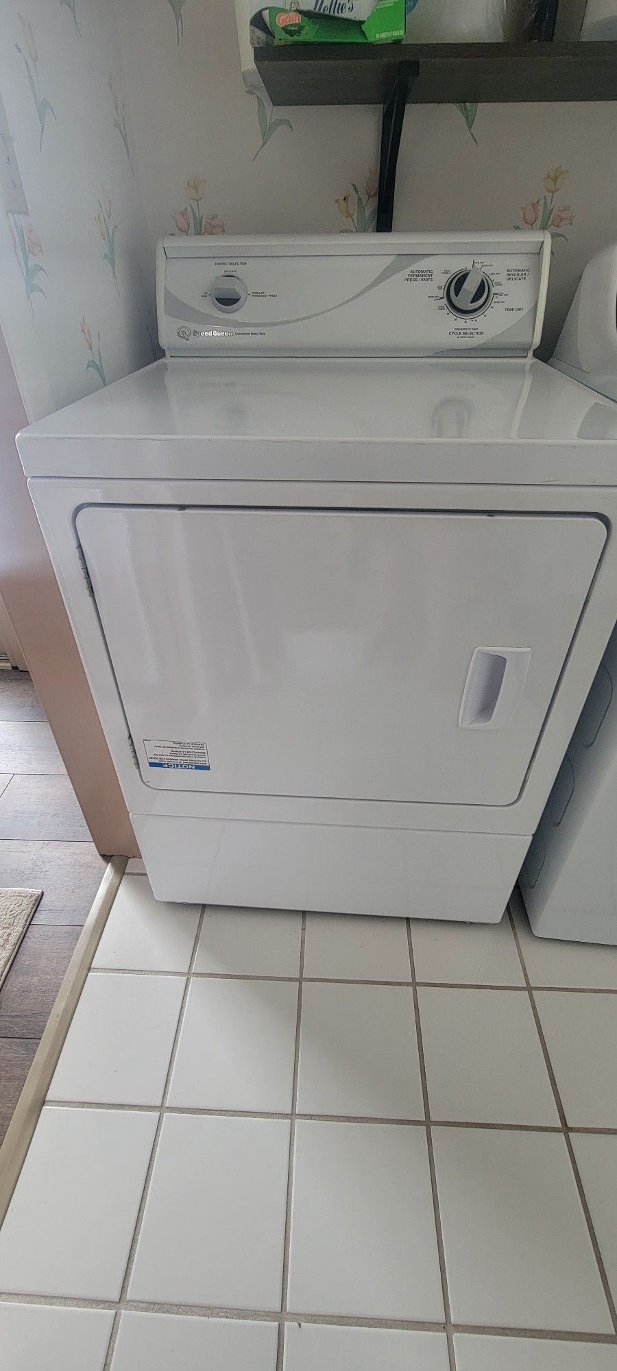 Gas Dryer.