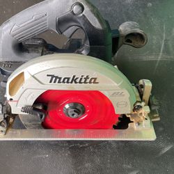 Makita Cordless Saw