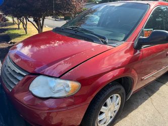 2005 Chrysler Town and Country