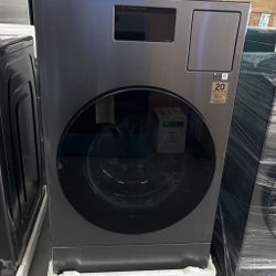 SAMSUNG 5.3 CUBIC FEET WASHER/ DRYER BRUSHED BLACK 