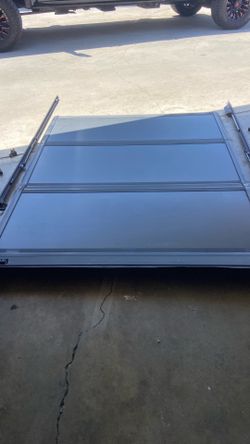 Tri fold bed cover  for short bed