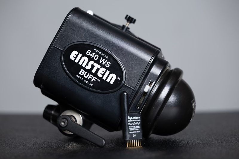Paul c buff Einstein 640w/s Strobe