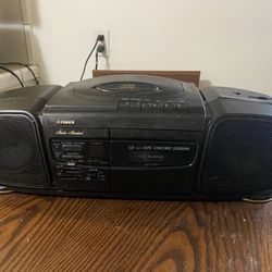 Radio Fisher Boom Box