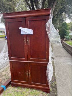 Dark cherry wood desk hutch
