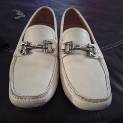 SALVATORE  FERRAGAMO 8 1/2 $ 70