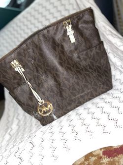 Micheal Kors Purse