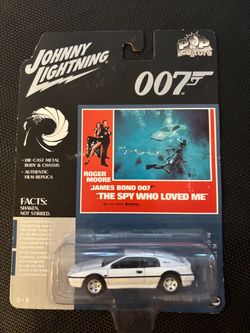 Johnny Lightning 007 James Bond The Spy Who Loved Me Lotus Esprit S1 1:64 NIB
