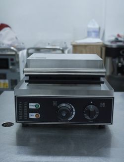Commercial Electric Waffle Maker