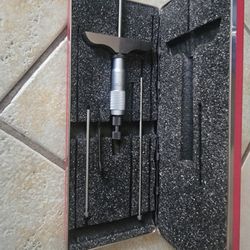 Starrett 445MAZ-75RL Micrometer Set 0-75mm 75mm Base-Ratchet Locknut 3 Rods