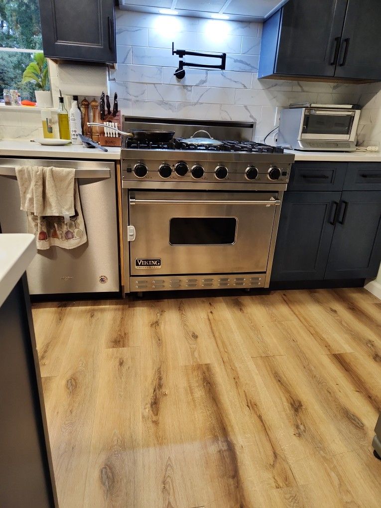 Viking Gas Range