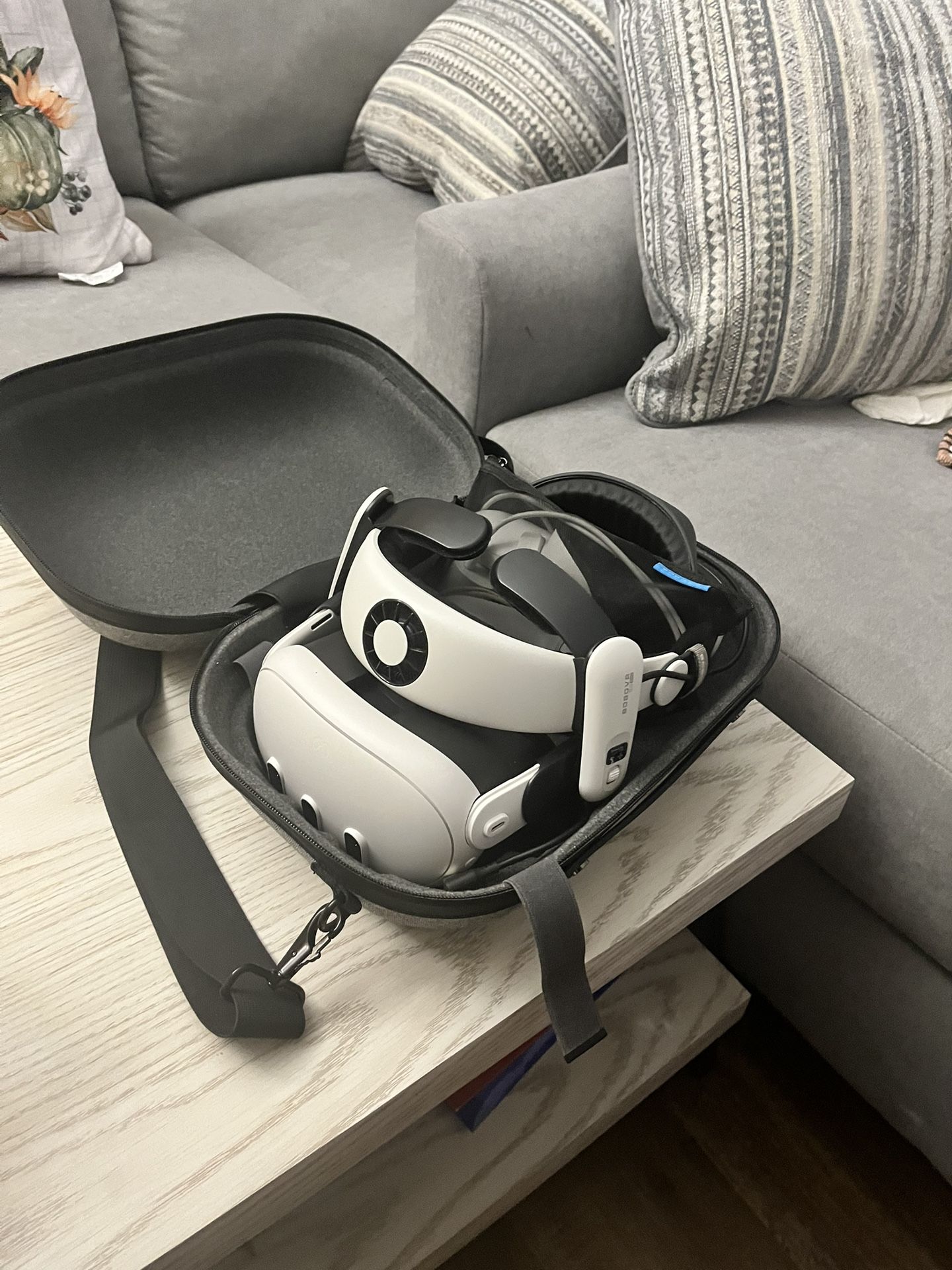 Meta Quest 3  Berkeley Used Including Evey  .