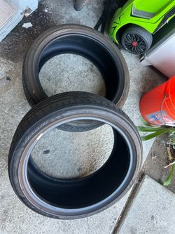 2 tires.  225/40 R 18