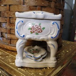 Vintage Porcelain cig box with individual ashtrays Vintage Porcelain cig box with individual ashtrays