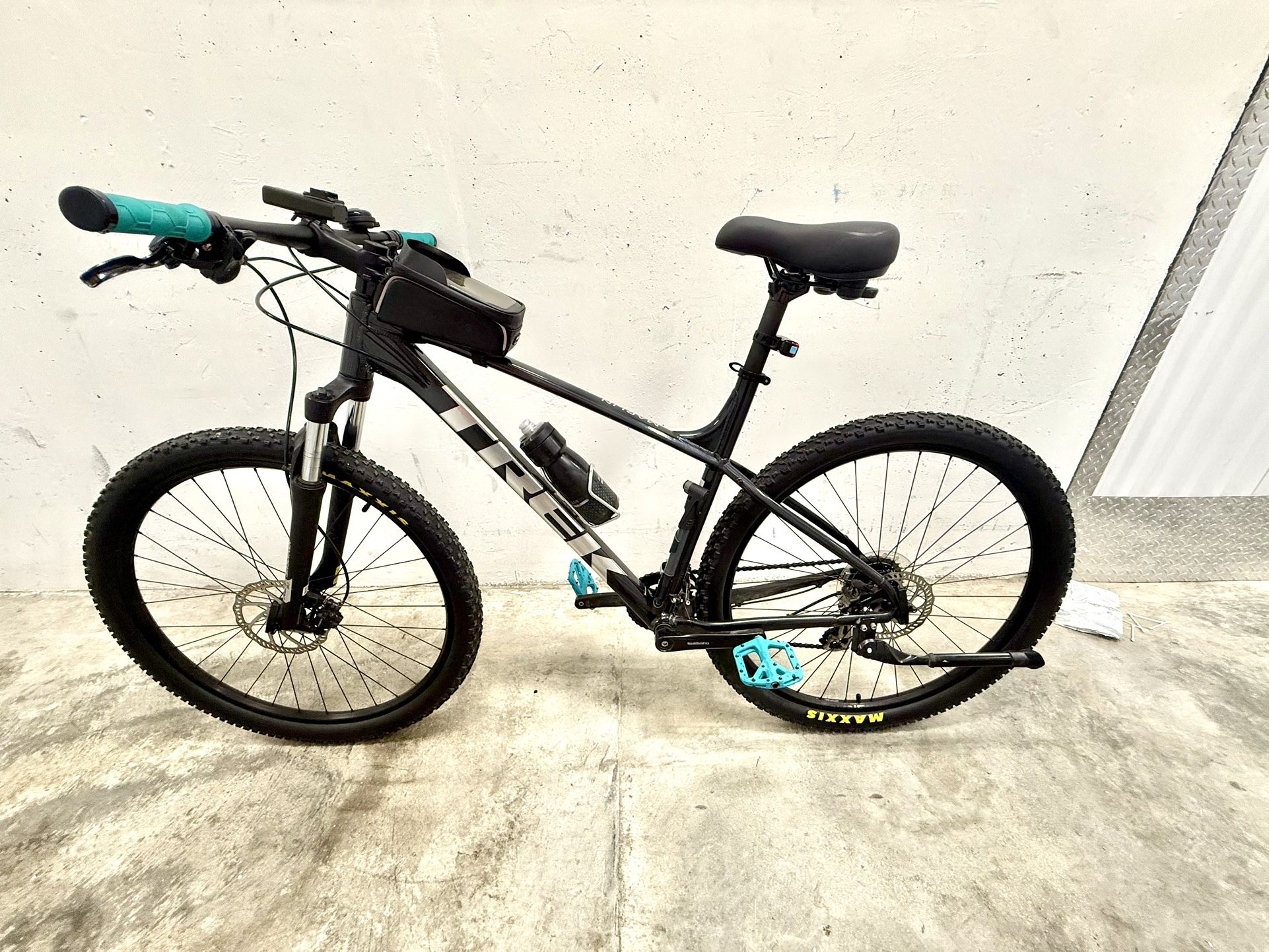 Trek Marlin Mountain Bike Like New