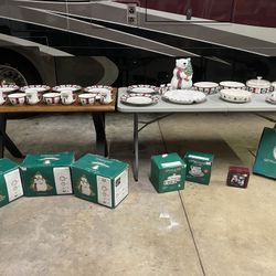 Holiday Dishes/The Snow Bear Collection/Pfaltzgraft / OBO