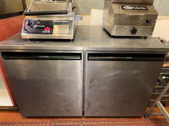 Commercial Undercounter Refrigerator Unit