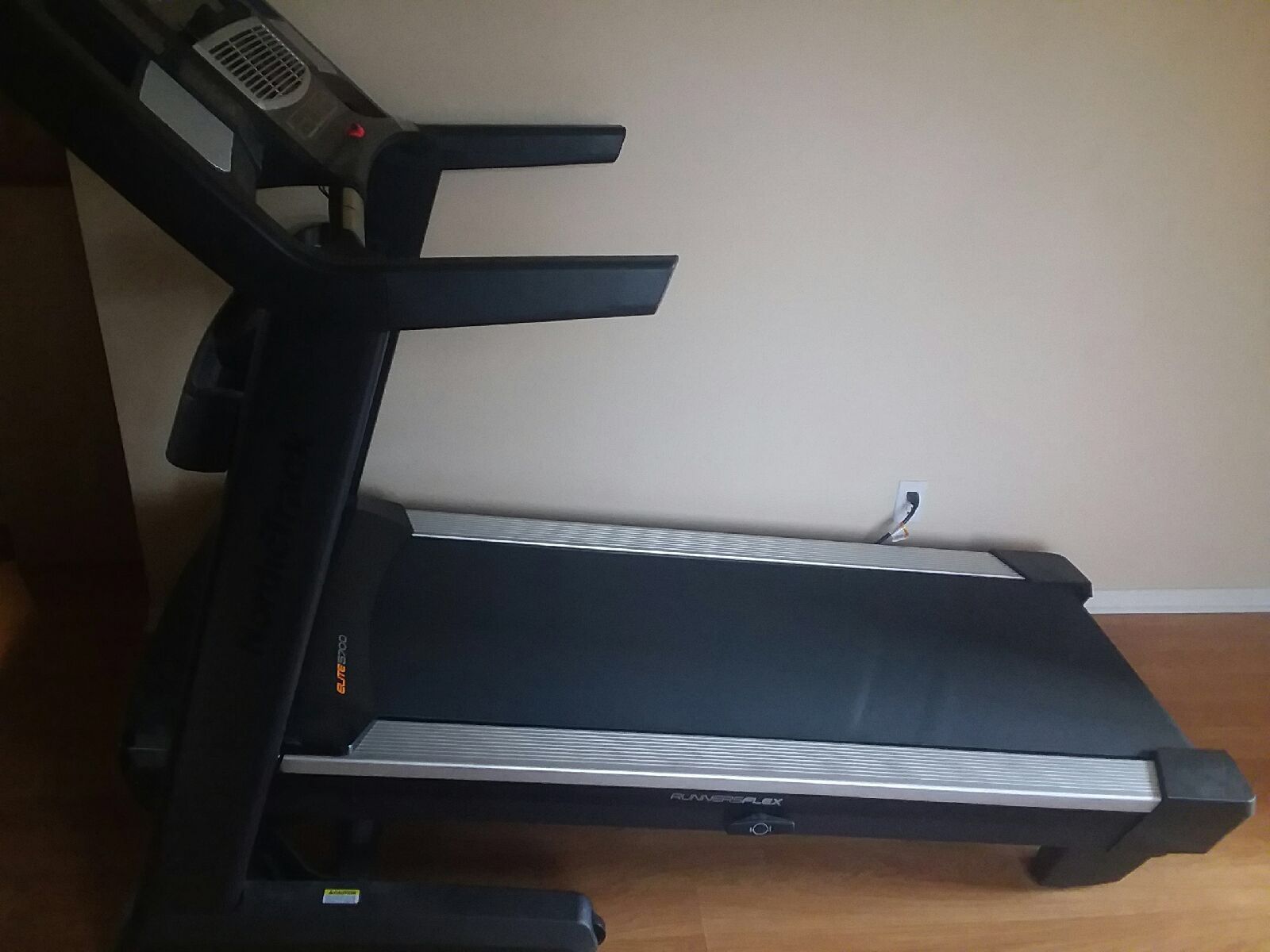 Treadmill NordicTrack Elite 5700 for Sale in Hillsboro, OR OfferUp