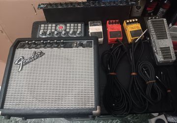 FENDER FRONTMAN 15G/15W GUITAR COMBO AMPLIFIER