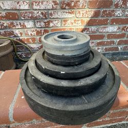 Misc Olympic Plate Weights - 35’s, 10, 5’s, 2.5’s (100 Lbs Total)