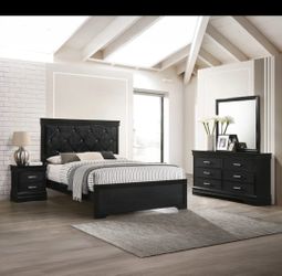 Juego de cuarto King en excelente estado!       King Size Bedroom Set in Excellent Condition!