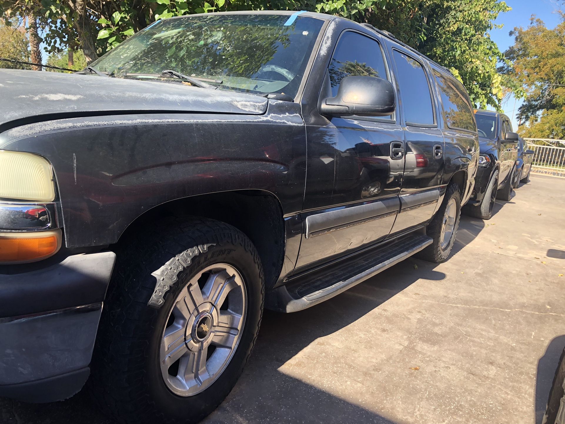 2004 Chevy Suburban 1500 2wD  