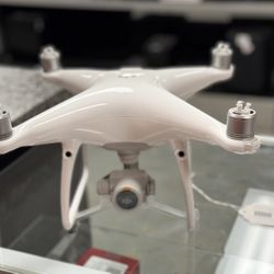 DJI PHANTOM