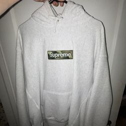 Supreme Hoodie Box Logo