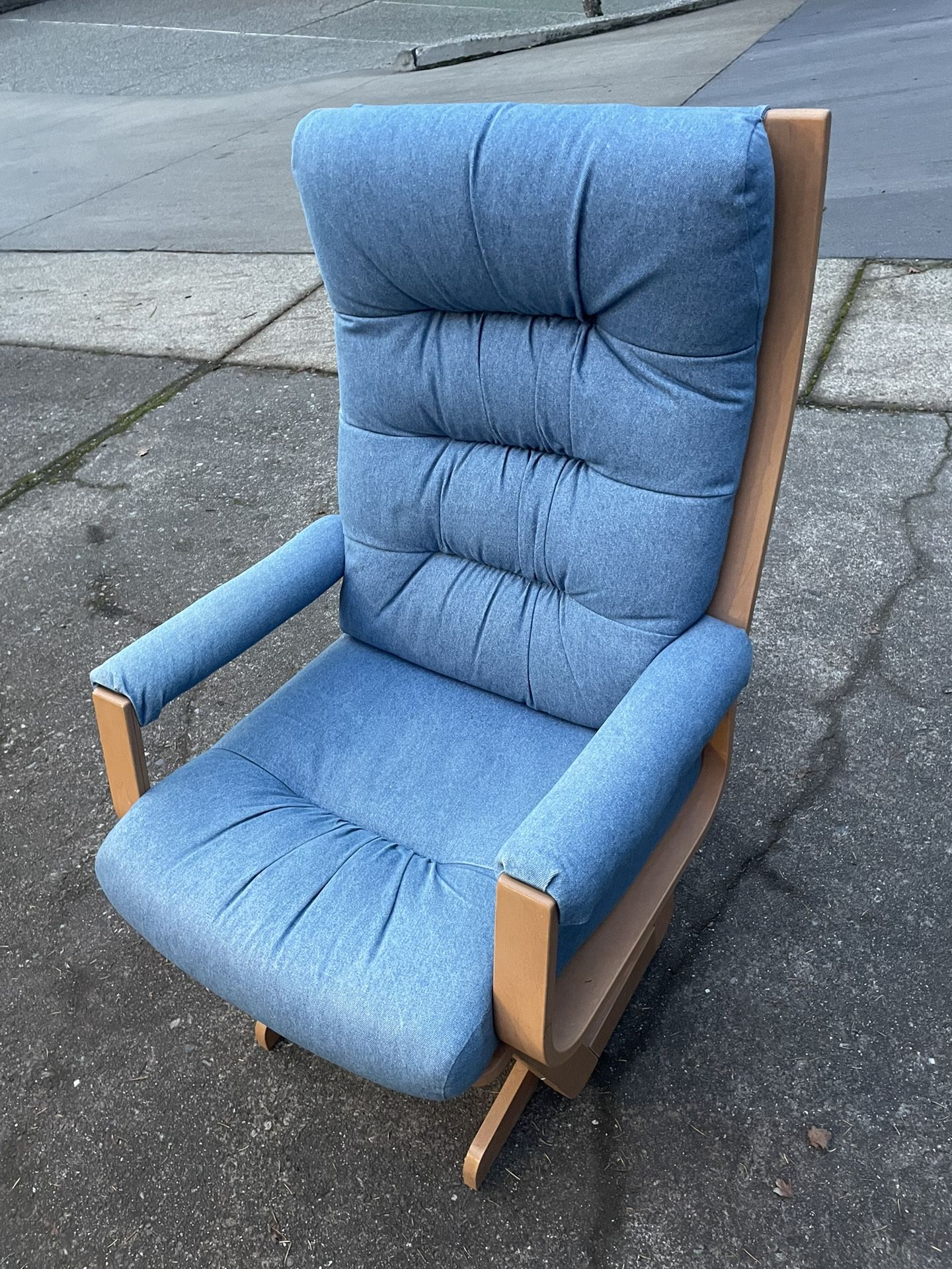 Dutailier Glider Rocking Chair