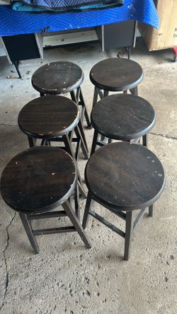Wood stool