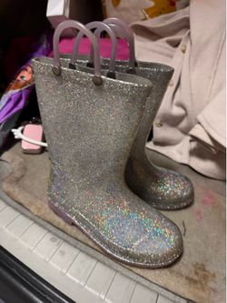 Girls shoes