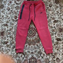 Nike Men’s Tech Fleece Joggers (Red)
