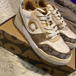 Coach  Size 7 Barely Used Once 
