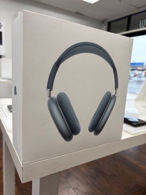 📱 BLACK FRIDAY DEALS - 🚨 Limited Deal – Apple AirPods Max Starting at $479! Full Specs, $70 Discount & $1 to Take It Home Now