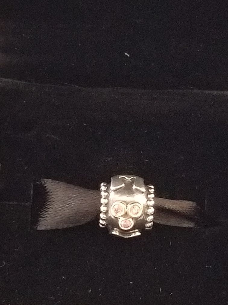 Pandora MOM charm