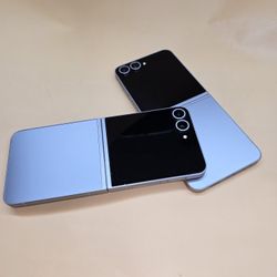 Samsung ZFLIP 6 Unlocked 