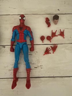 Diamond Toys Marvel Select Spectacular Spider-man Action Figure
