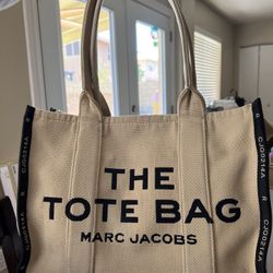Marc Jacobs Handbags - Authentic