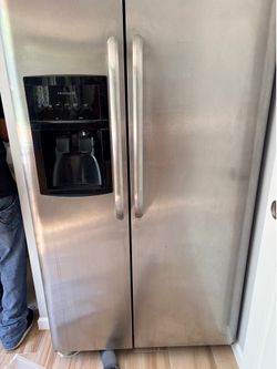 Frigidaire Refrigerators - yes available & works