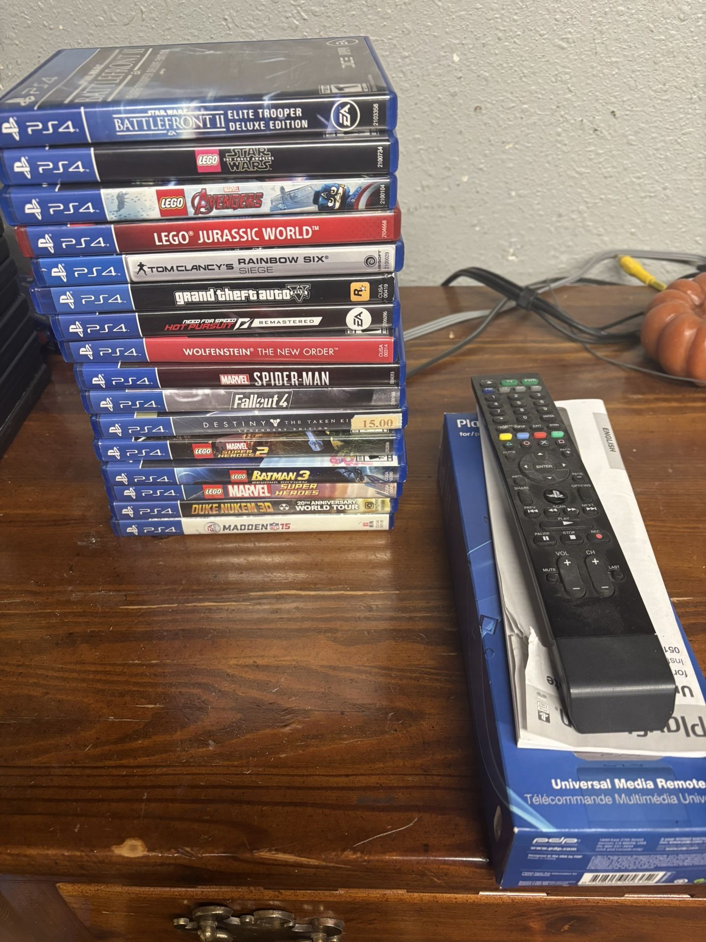 PS4 Games and Remote