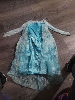 Princess Elsa Halloween costume