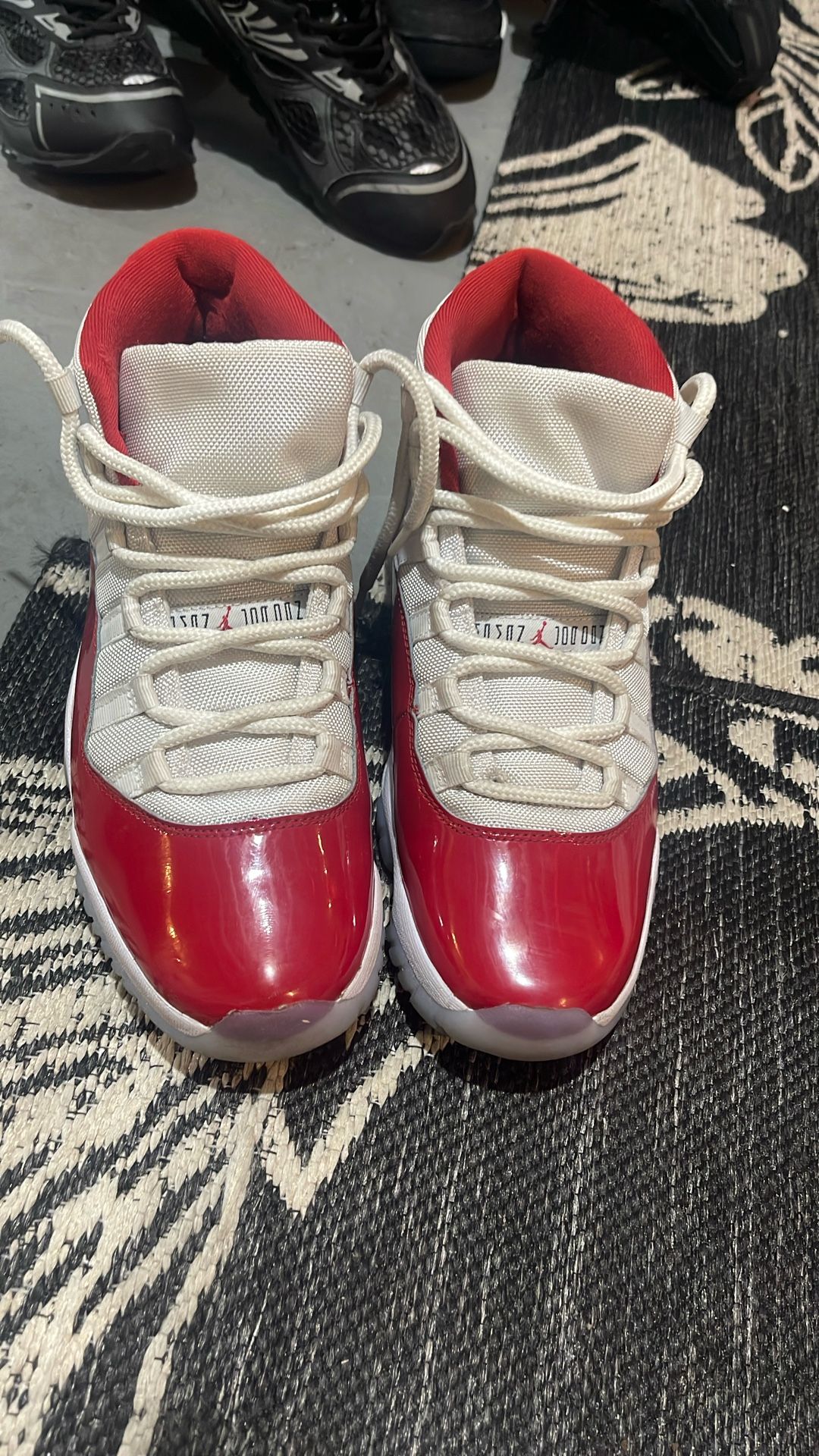 Sneakers