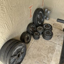 425 Lb of Weights